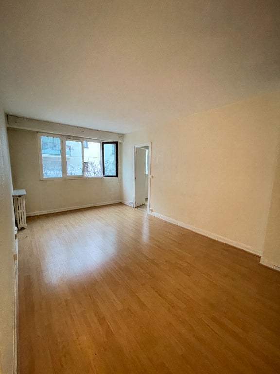 Appartement Rue Sylvine Candas à Montrouge