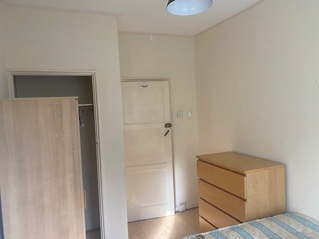Room Edith Villas in Greater London
