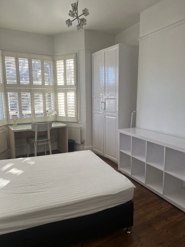 Room Herbert Road in Greater London