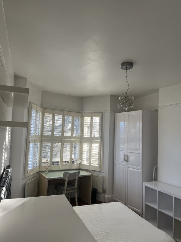 Room Herbert Road in Greater London