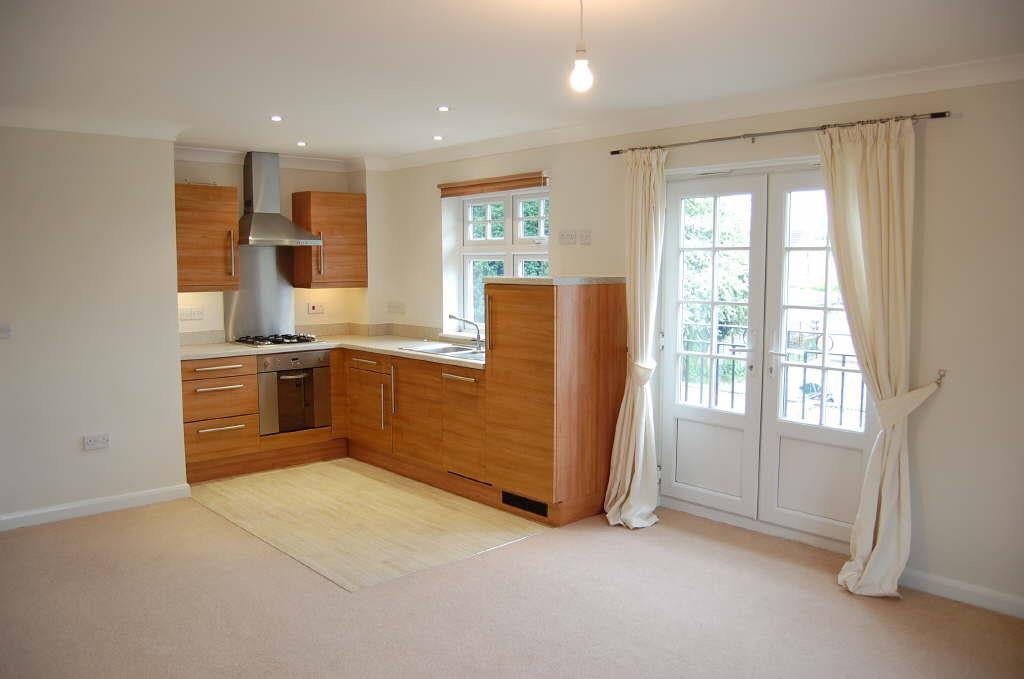 Flat Clements Mead in Mole Valley