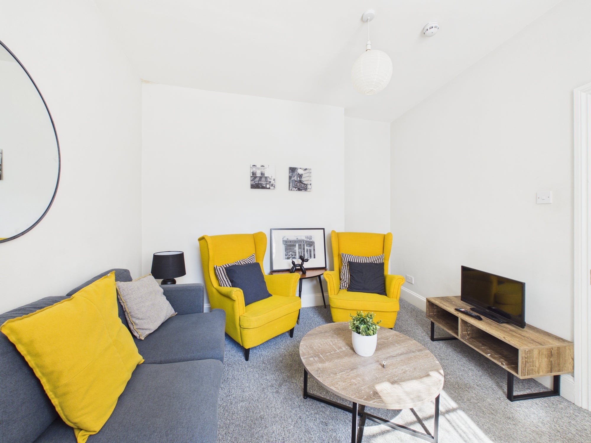 Room Brunswick Square in Gloucester