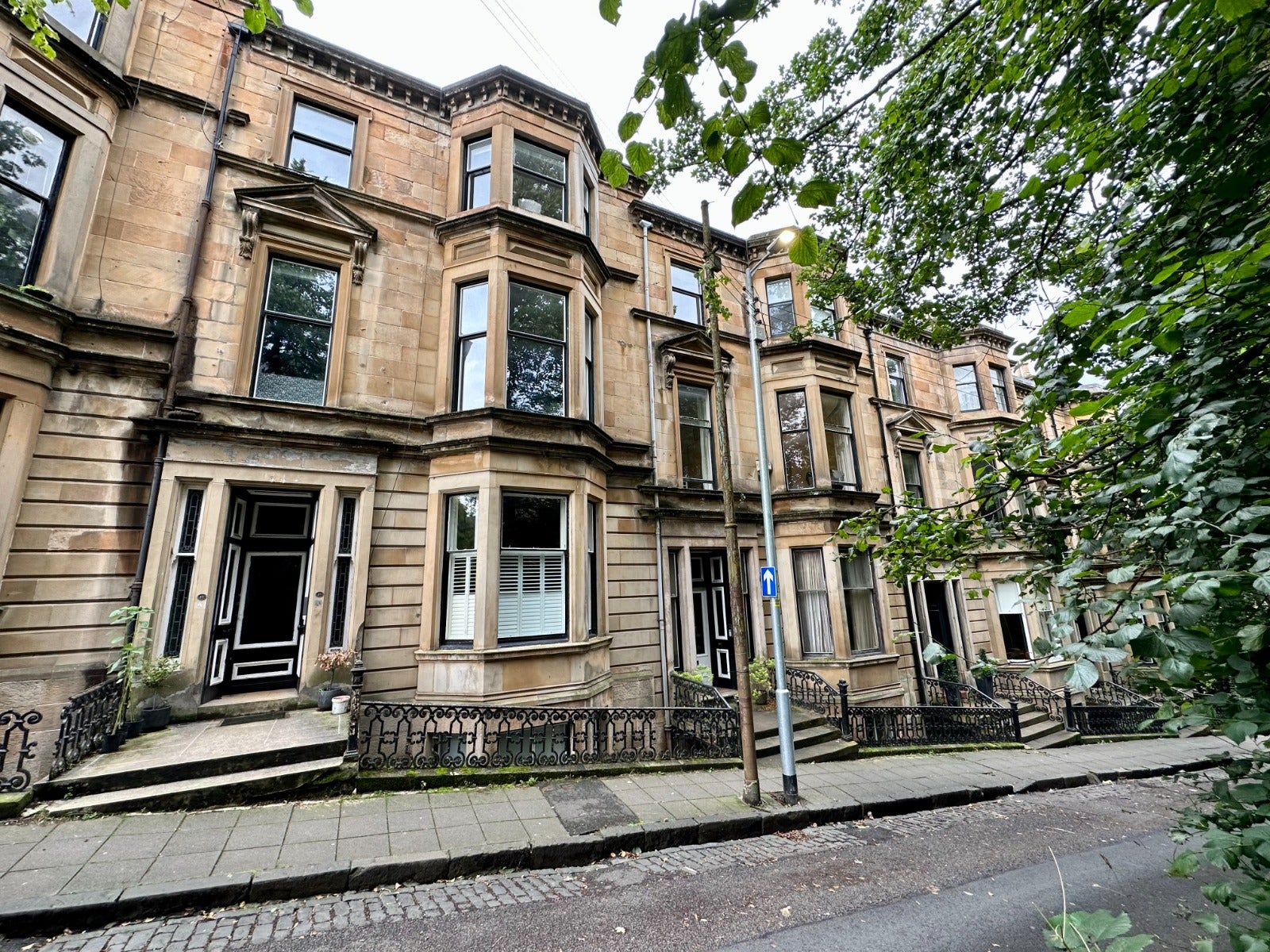 Flat Bowmont Gardens in Glasgow