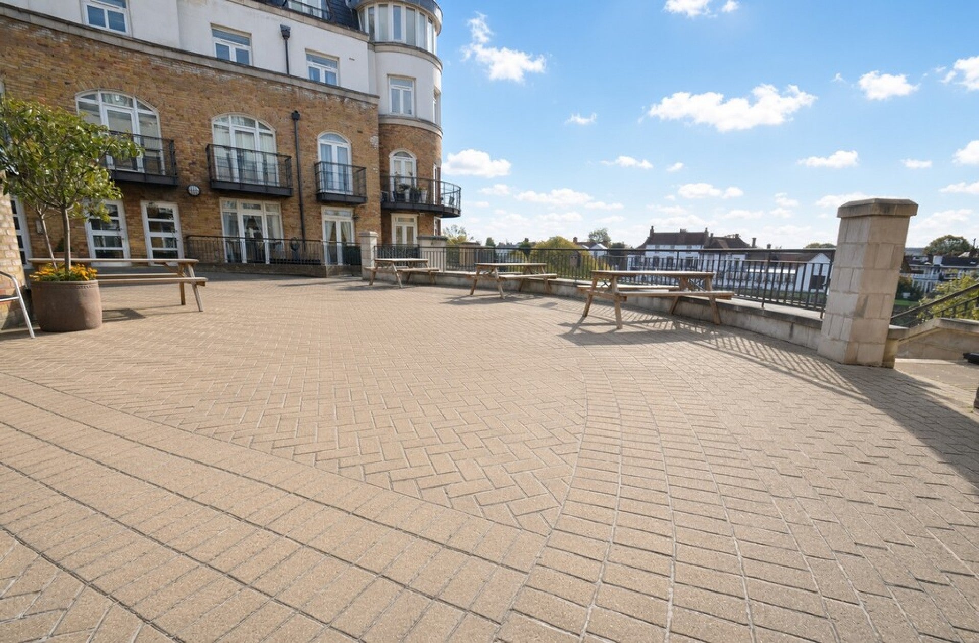 Flat Staines Bridge in Borough of Spelthorne