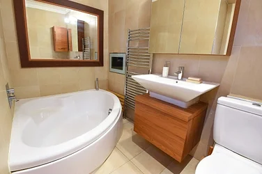 Flat Kingston Hill Place in Greater London