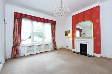 Flat Kingston Hill Place in Greater London