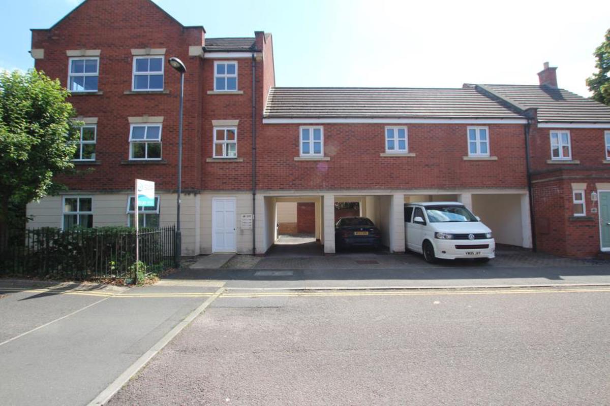 House Paxton Drive in Bristol