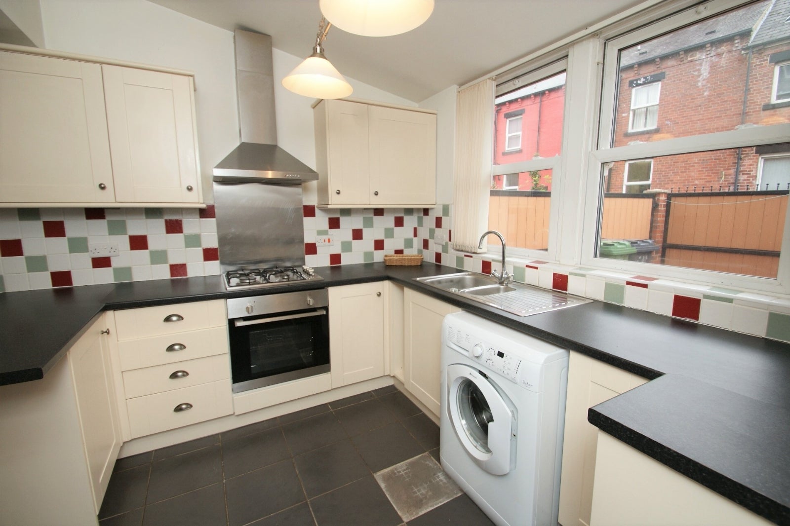 Flat Back Hill Top Mount in Leeds