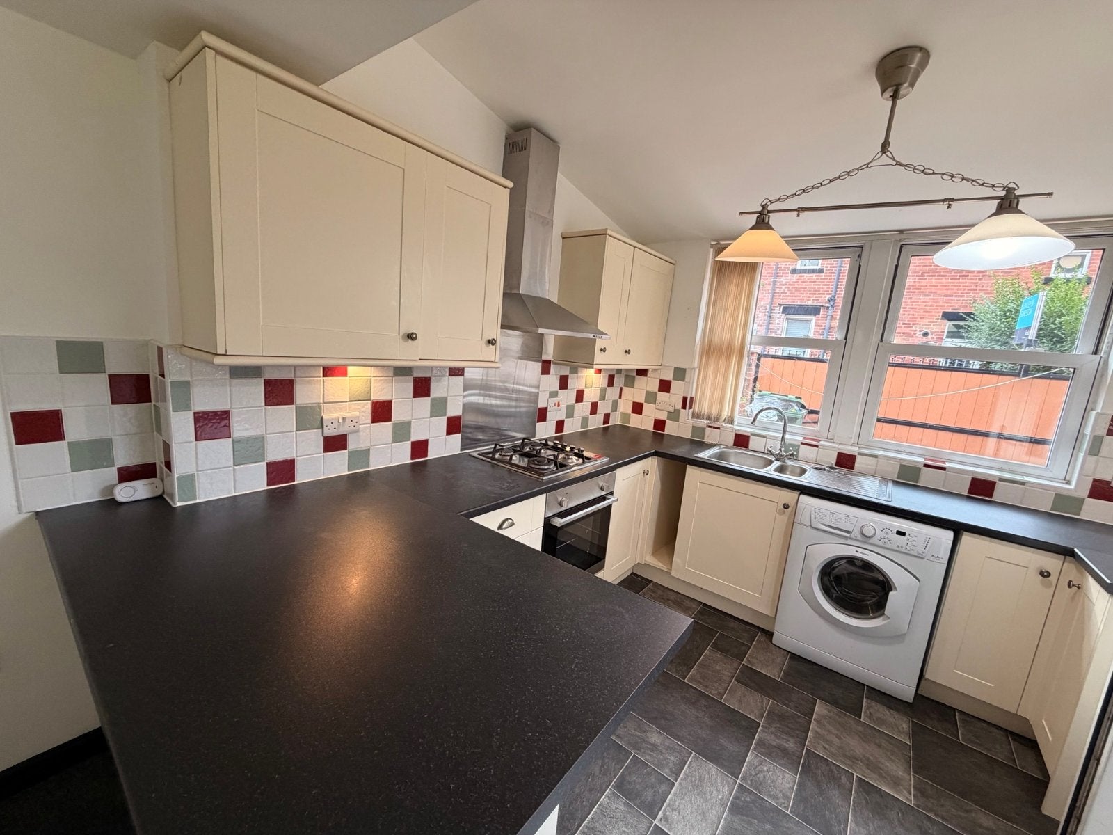 Flat Back Hill Top Mount in Leeds