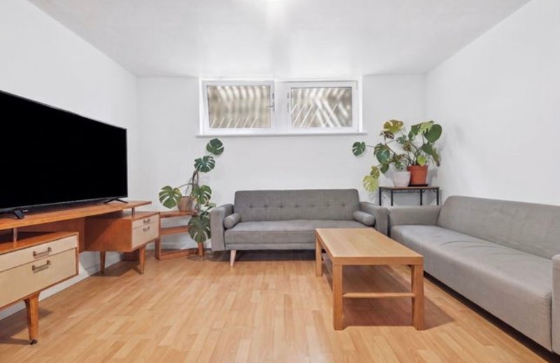 Room Blondin Street in Greater London