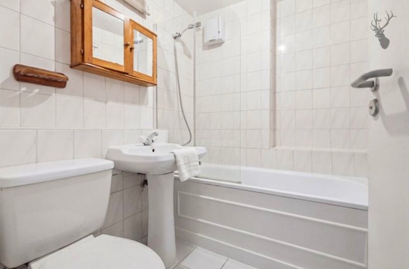 Room Blondin Street in Greater London