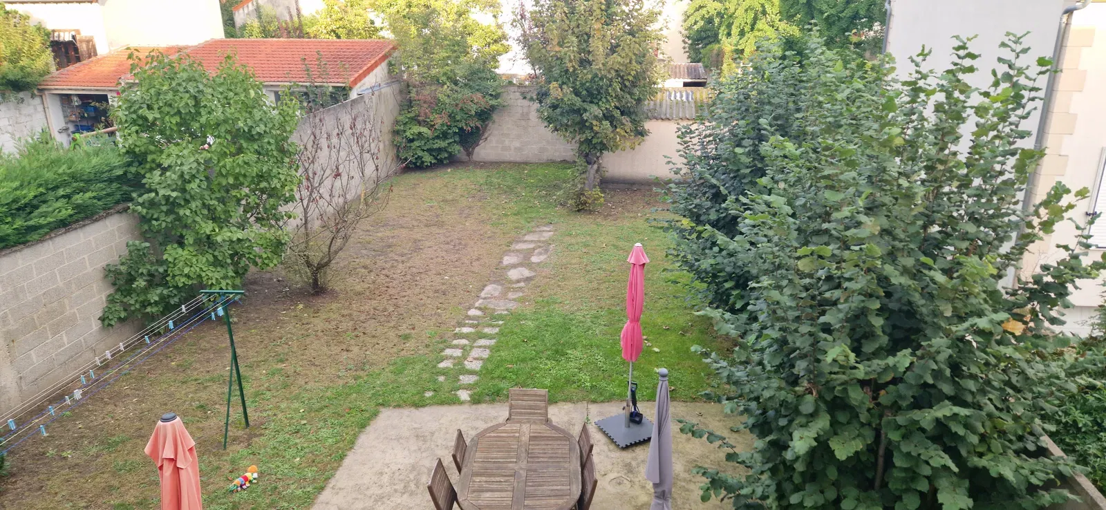 Room Rue des Capucines in Houilles