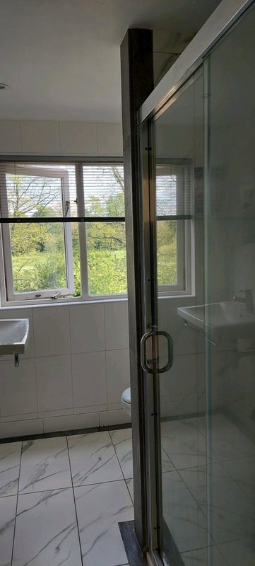 Room Bishops Avenue in Greater London