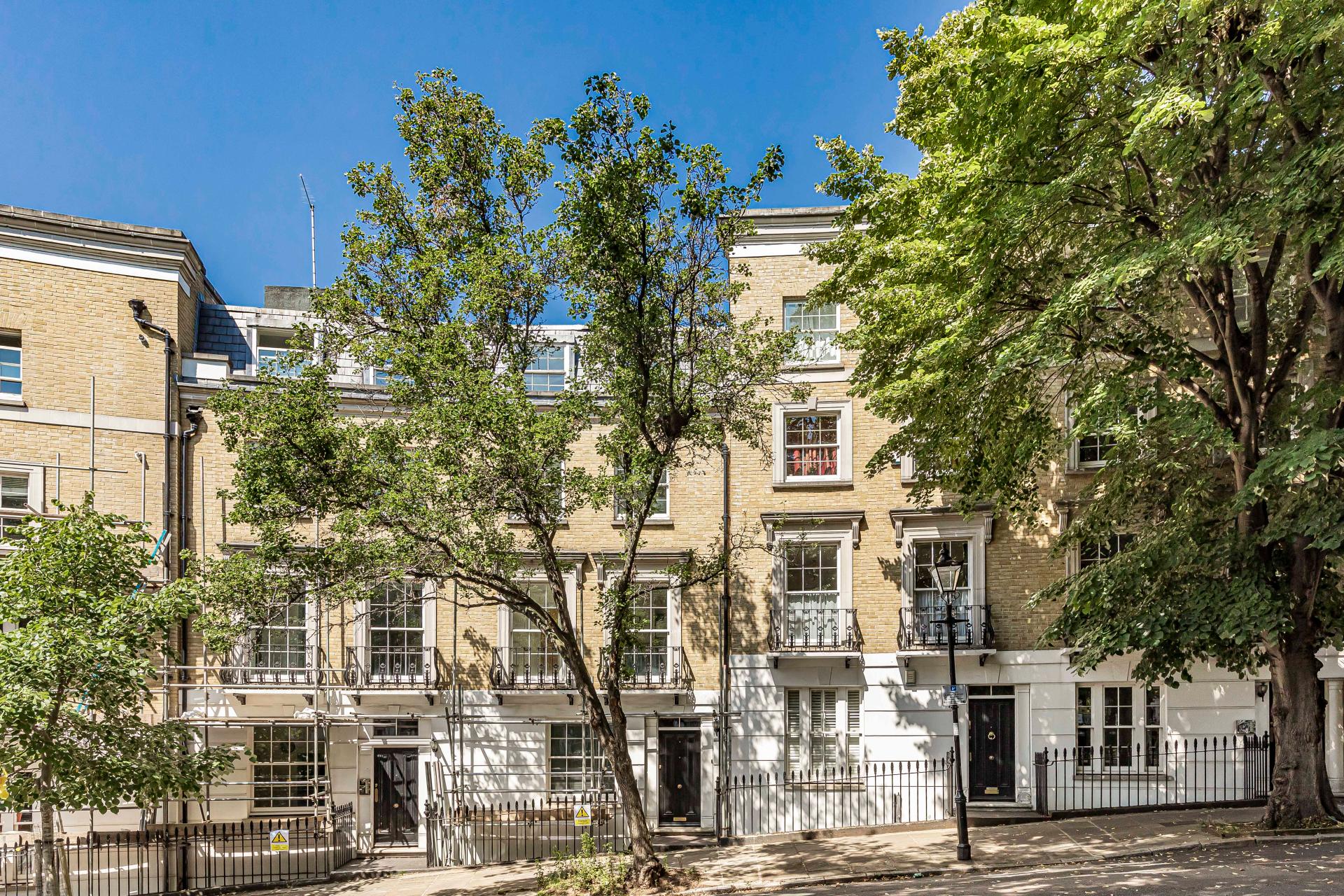 Flat Percy Circus in Greater London