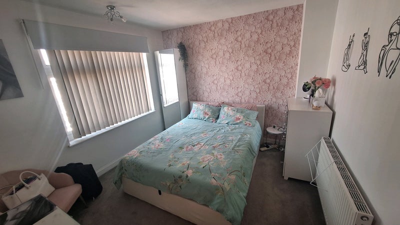 Room Honiton Road in Coventry