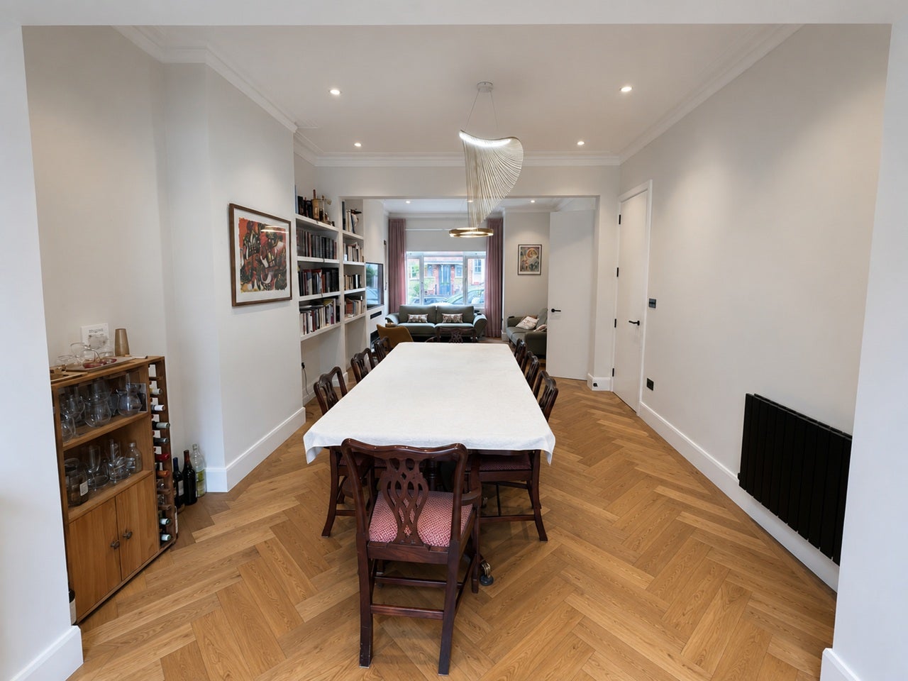 House Rowsley Avenue in Greater London