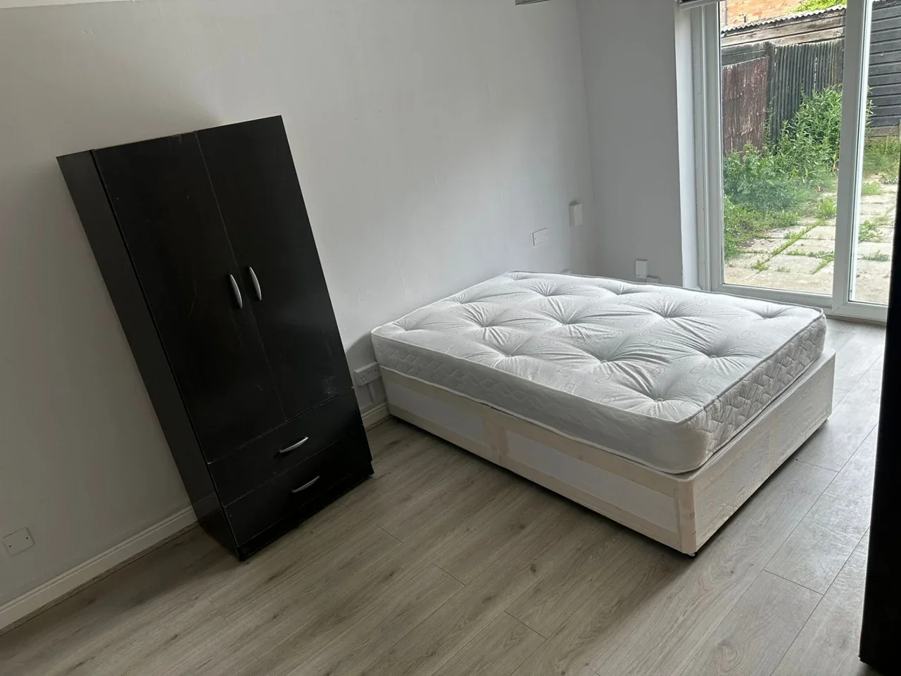 Room Elizabeth Way in Basildon