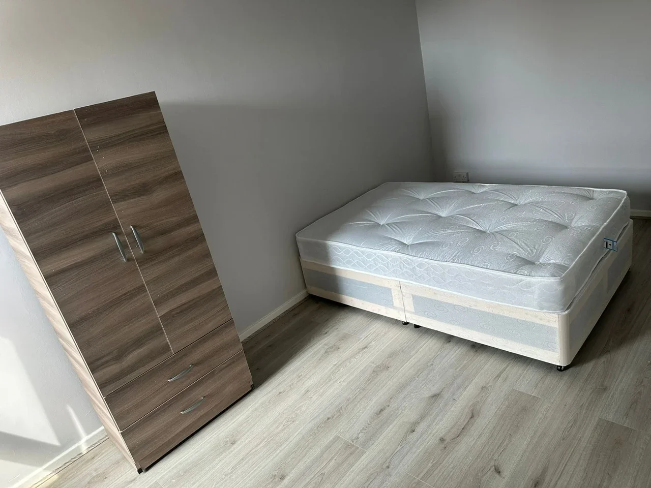 Room Elizabeth Way in Basildon