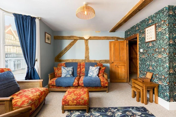 Flat Bell Court in Stratford-on-Avon