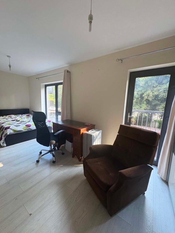 Room Fisher Close in Greater London