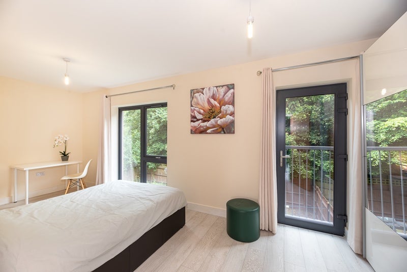 Room Fisher Close in Greater London
