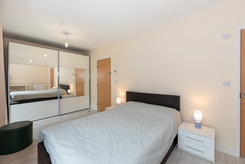 Room Fisher Close in Greater London