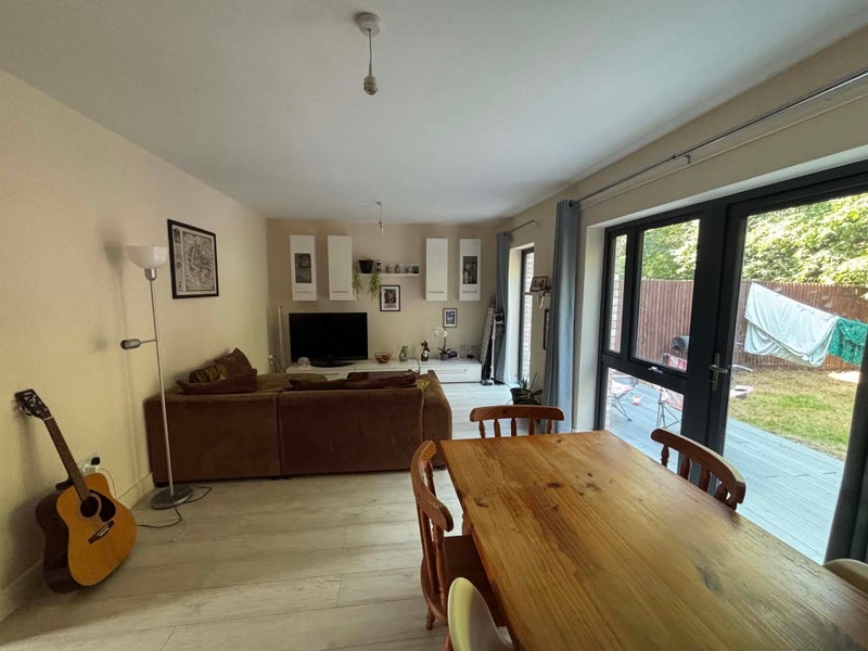 Room Fisher Close in Greater London