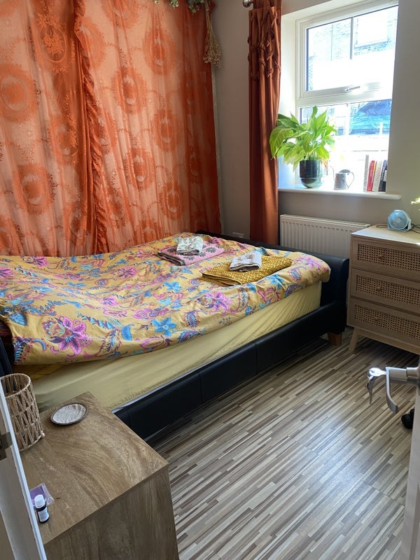 Room Hannington Grove in Bournemouth