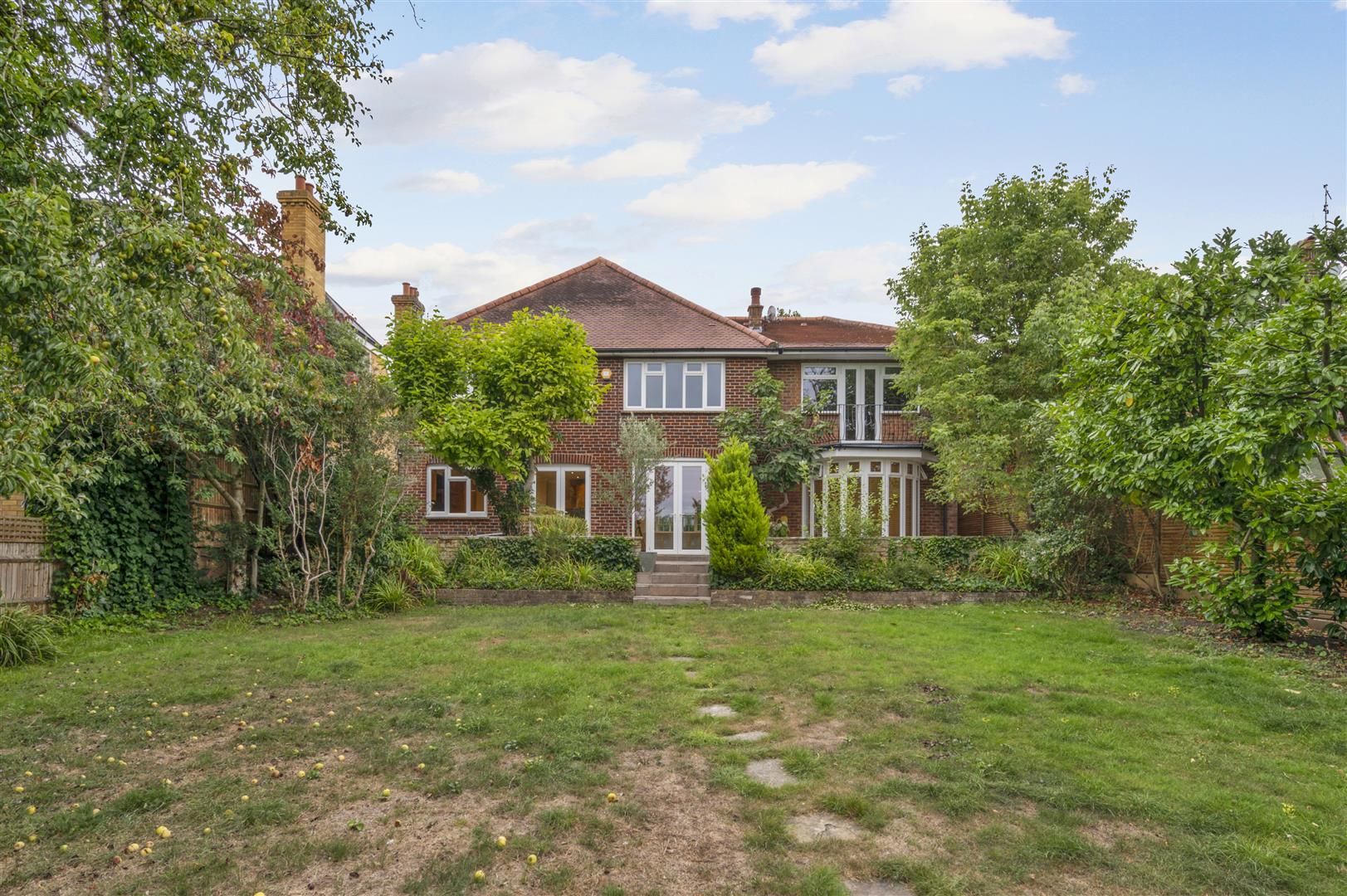 House Barham Road in Greater London