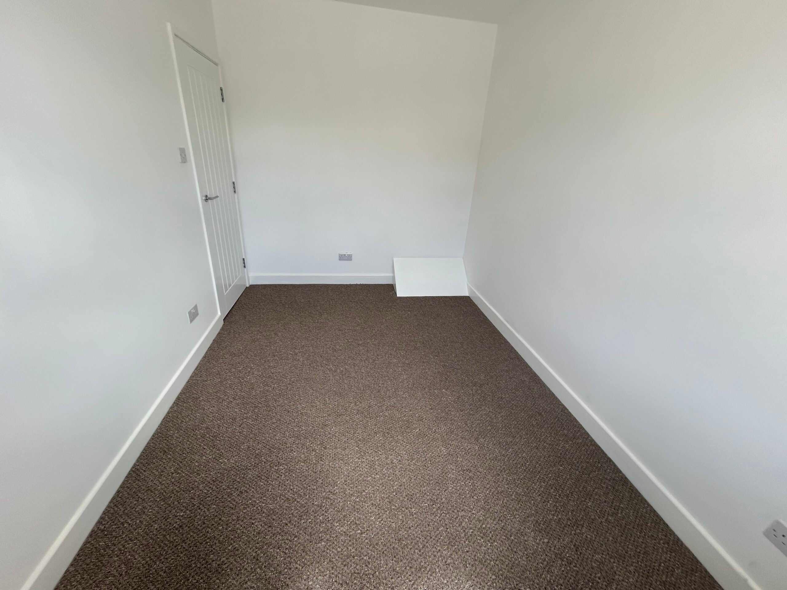 Flat Manor Road in Greater London