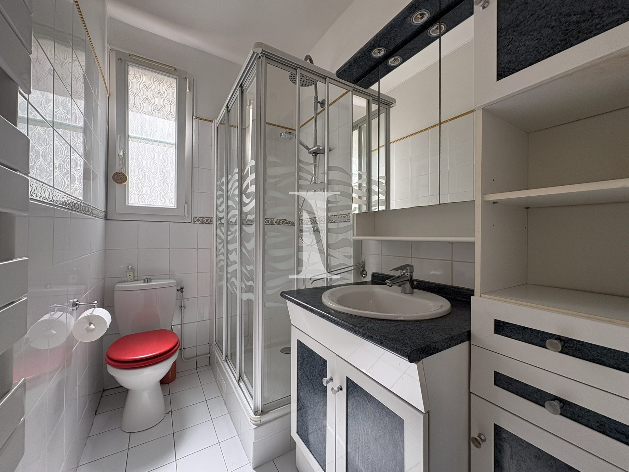 Appartement Place Adolphe Chérioux à Paris