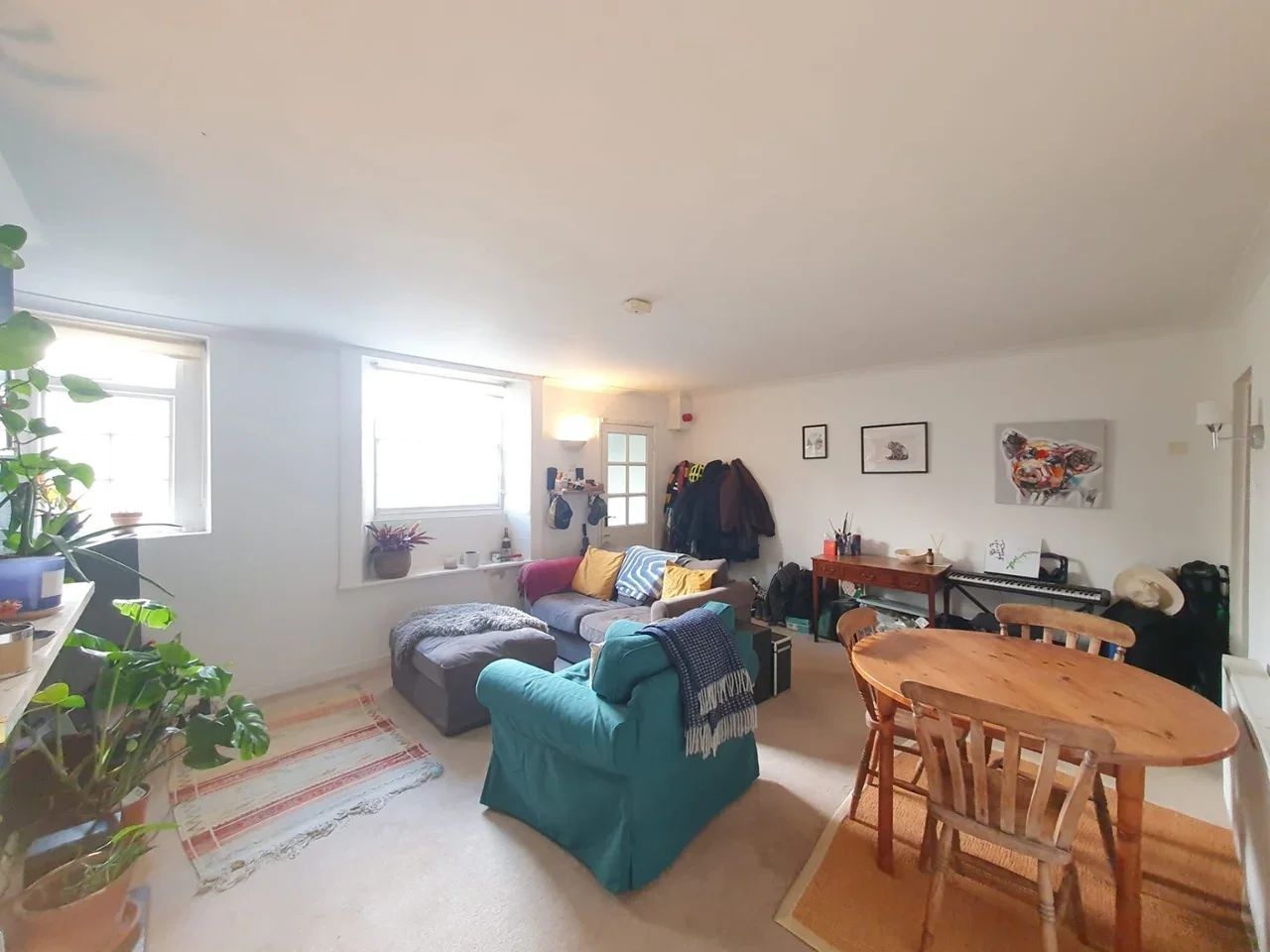Flat Southleigh Road in Bristol