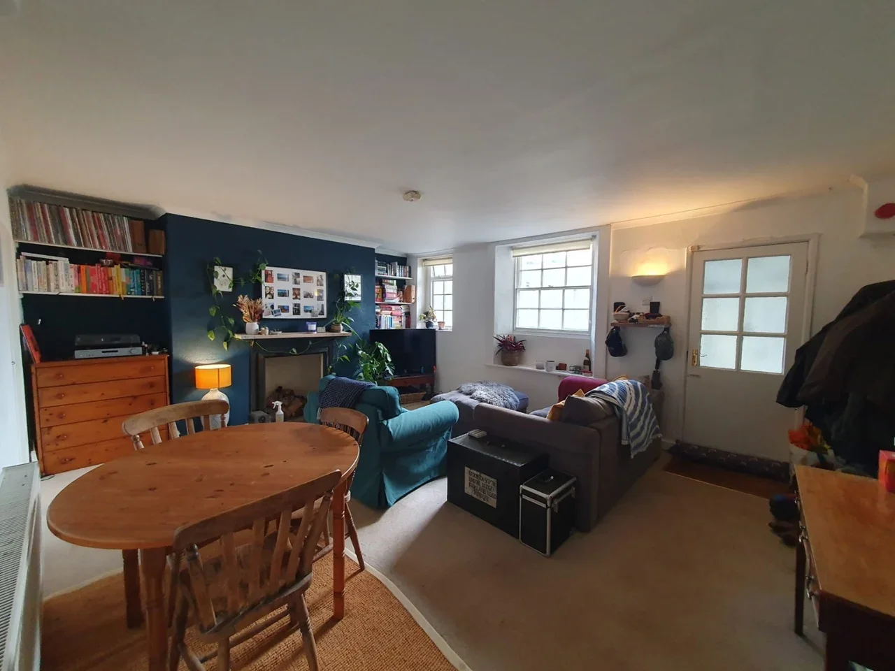 Flat Southleigh Road in Bristol