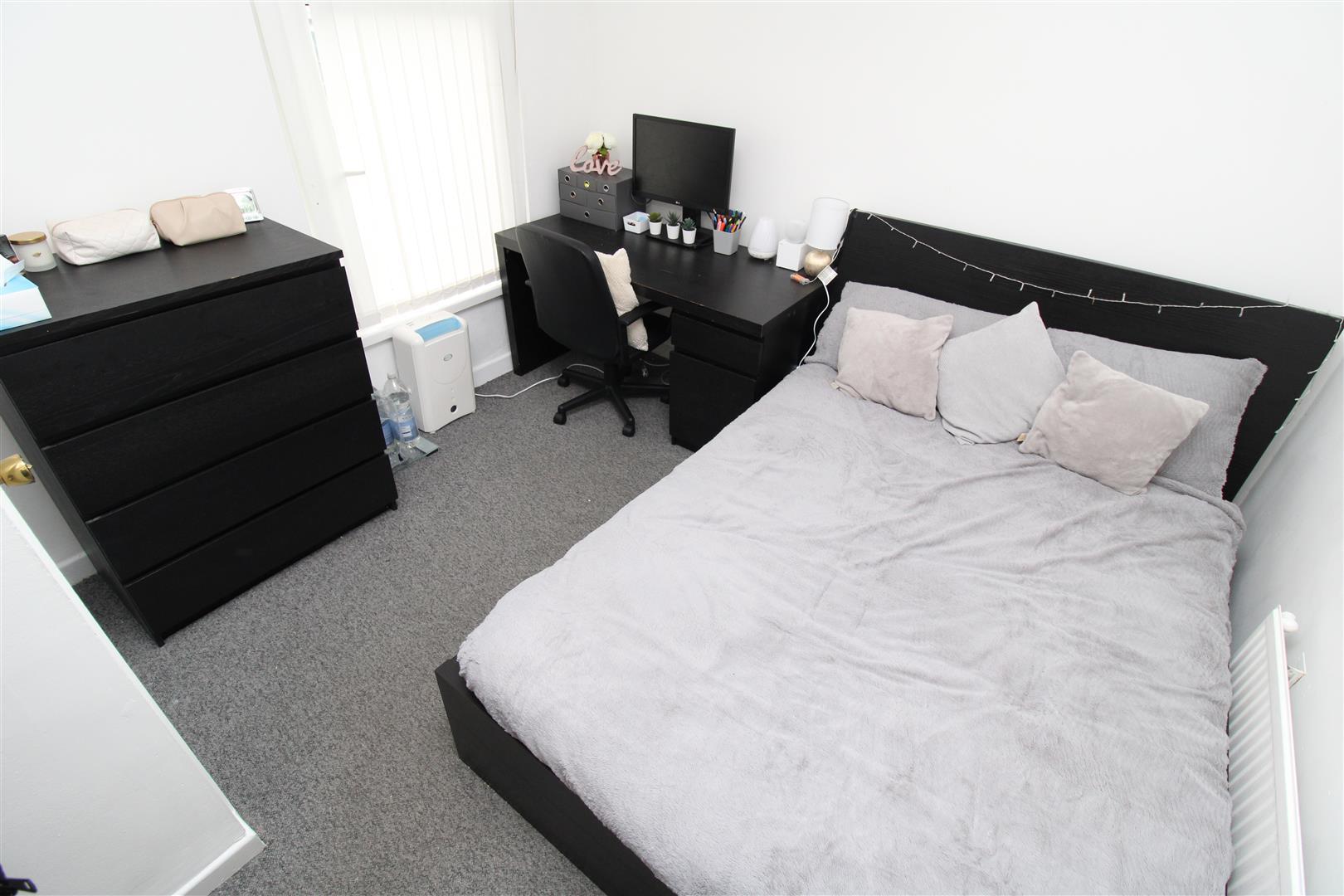 Flat Bertha Street in Pontypridd