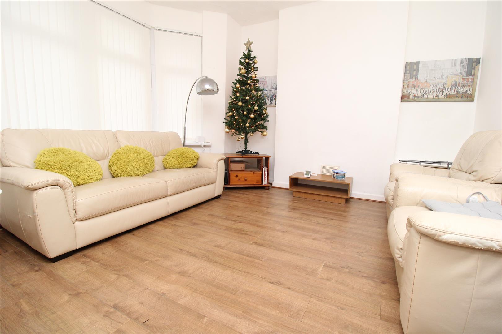 Flat Bertha Street in Pontypridd