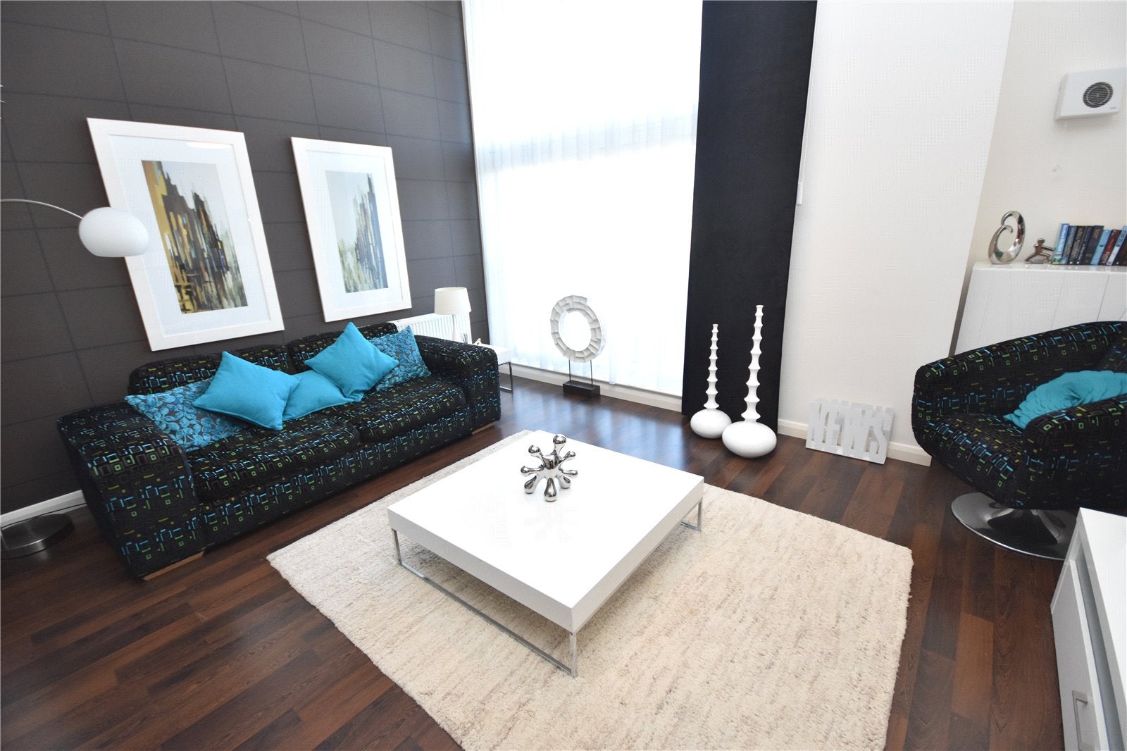 Flat Queen's Crescent in Aberdeen City