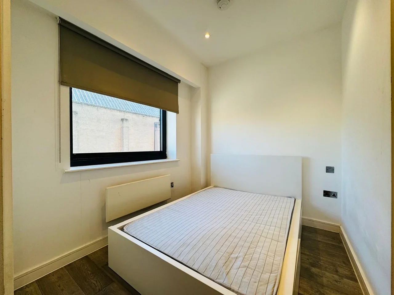 Flat Bath Road in Slough