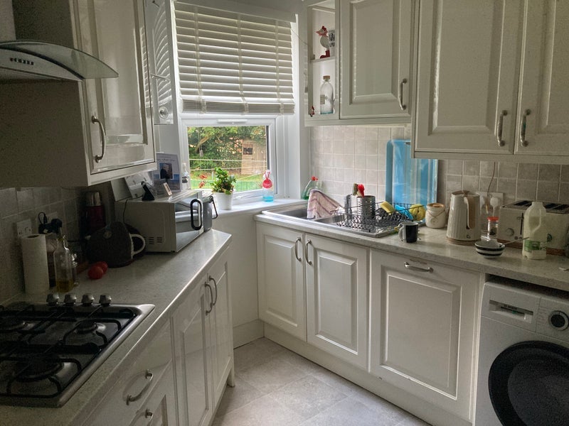 Room Moness Drive in Glasgow