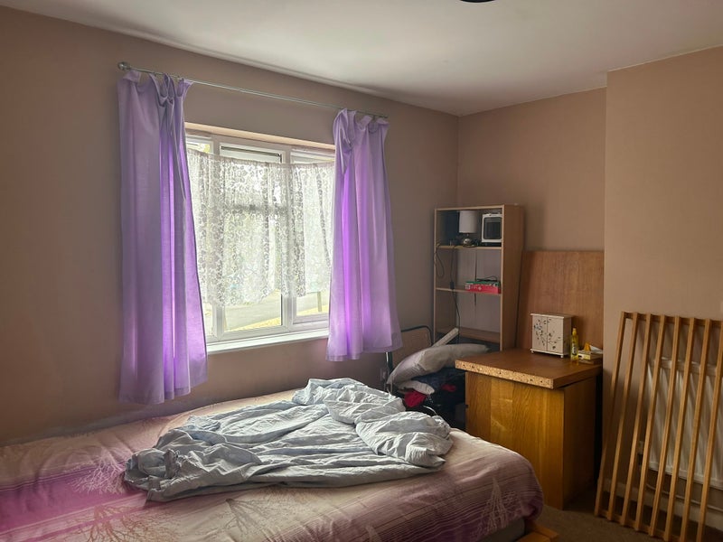 Room Kennington Road in Nottingham