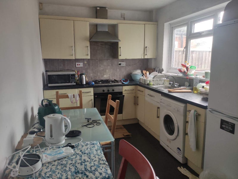 Room Kennington Road in Nottingham