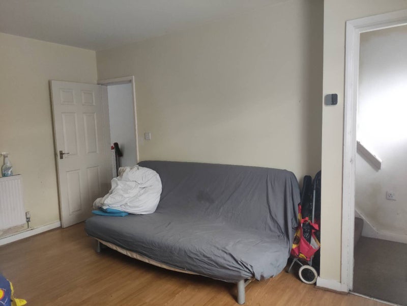 Room Kennington Road in Nottingham