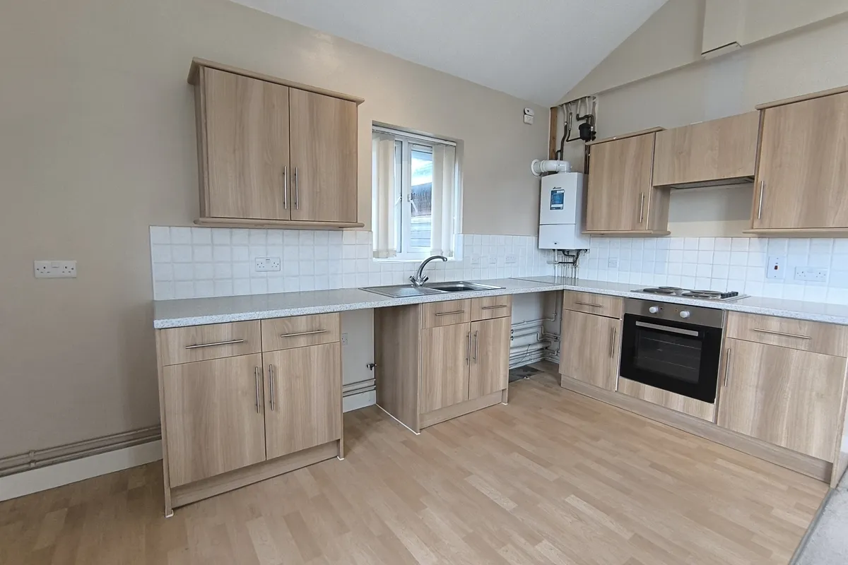 Flat Hackett Place in Hilperton