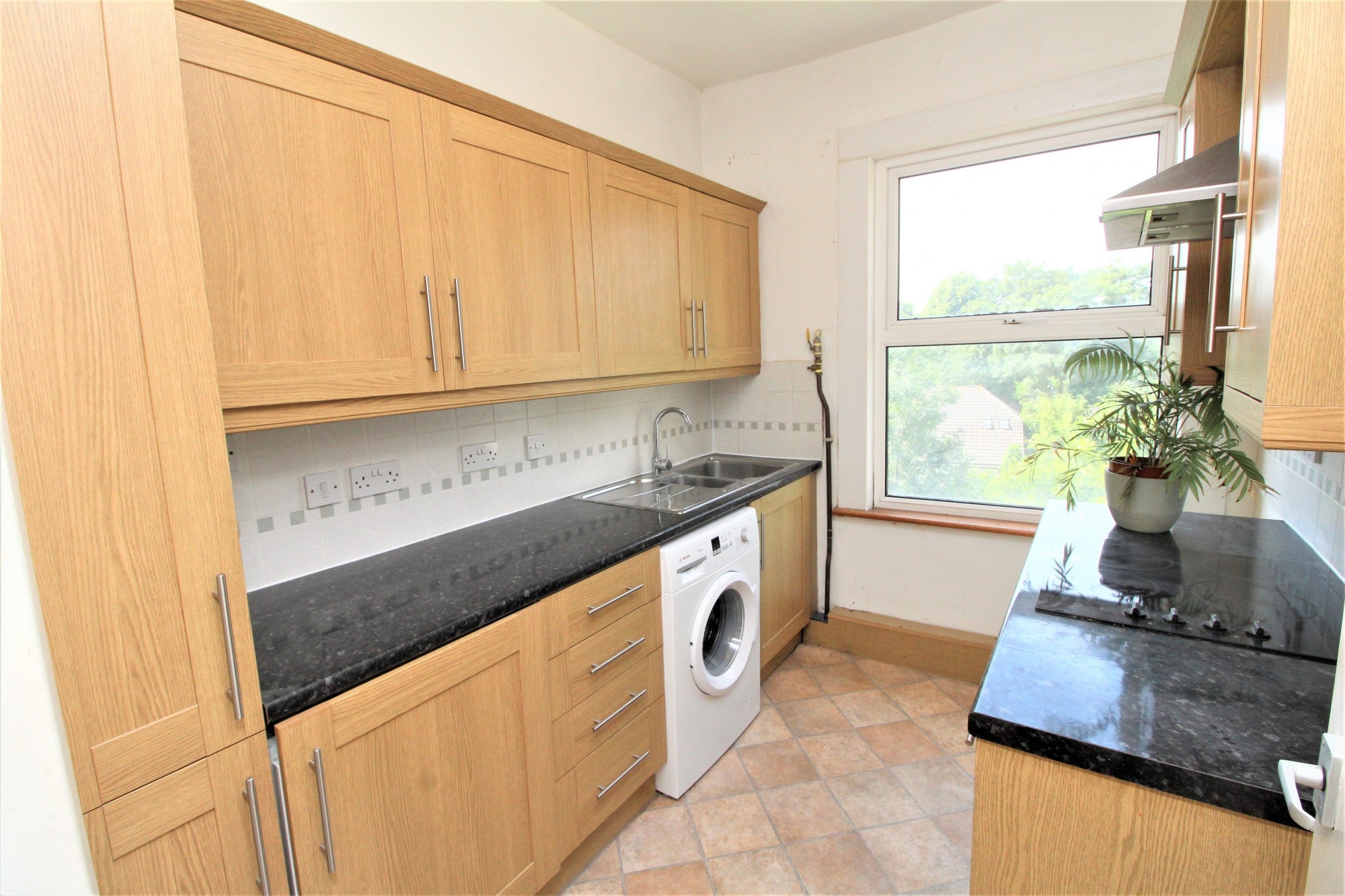 Flat Castledine Road in Greater London