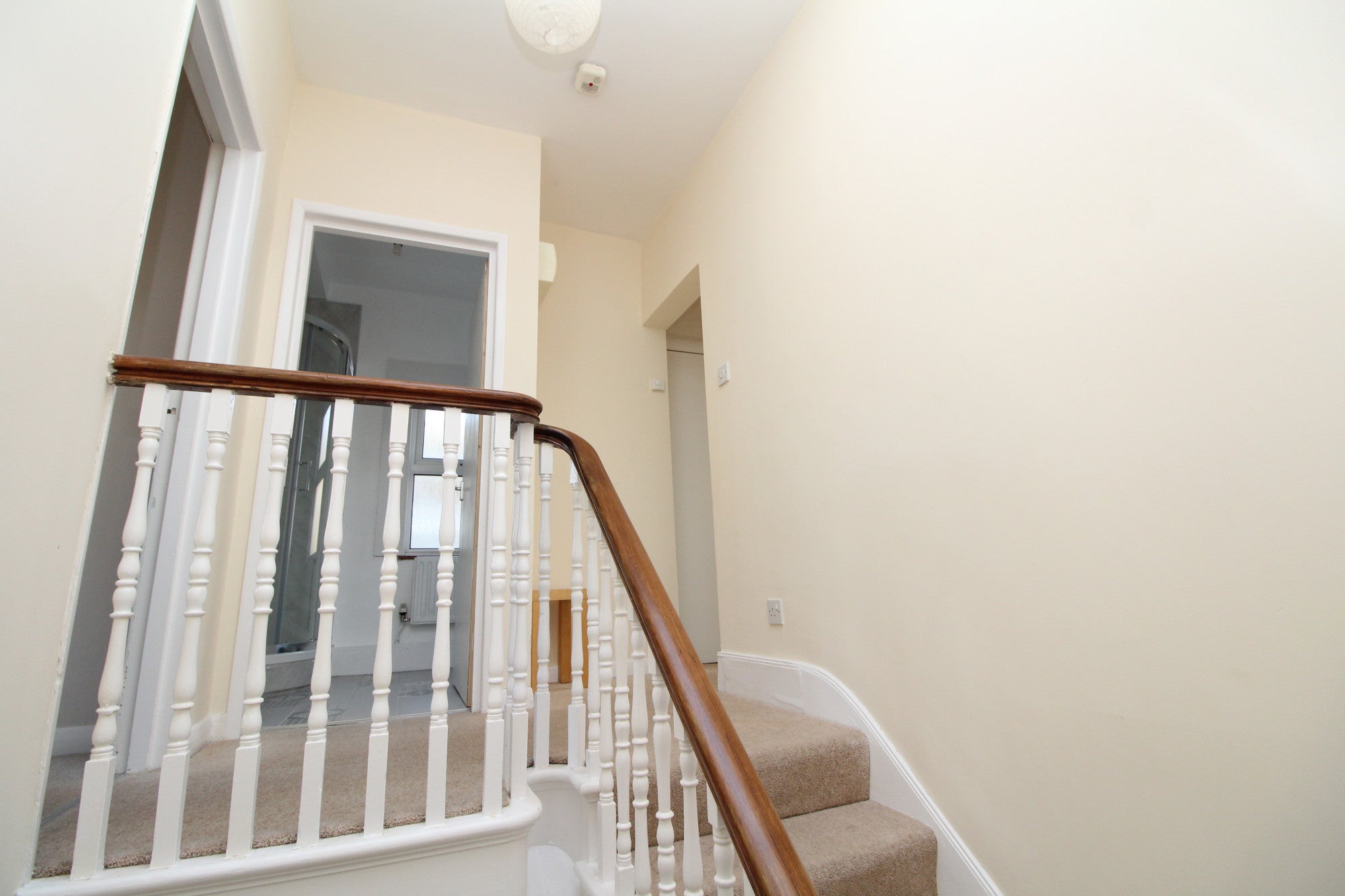 Flat Castledine Road in Greater London