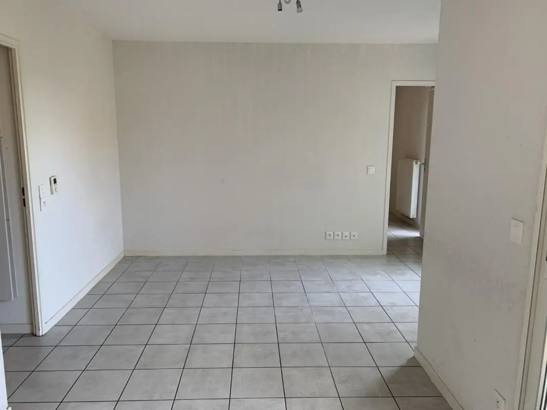 Flat Rue Paul Courtault in Lormont