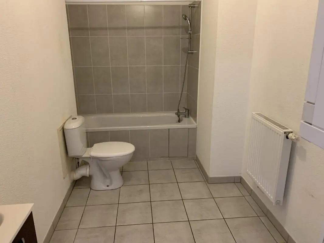 Flat Rue Paul Courtault in Lormont