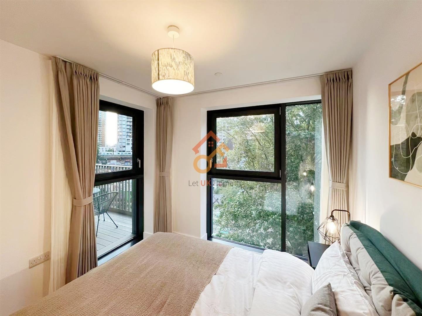 Flat Hewson Way in Edinburgh
