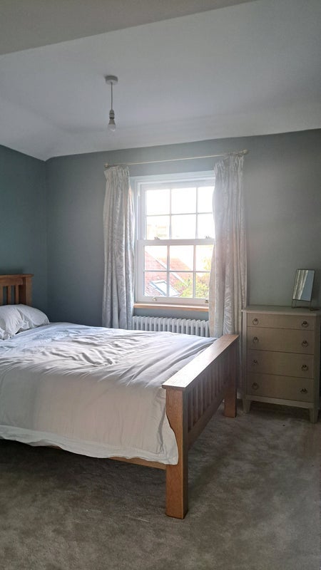Room Worrall Road in Bristol