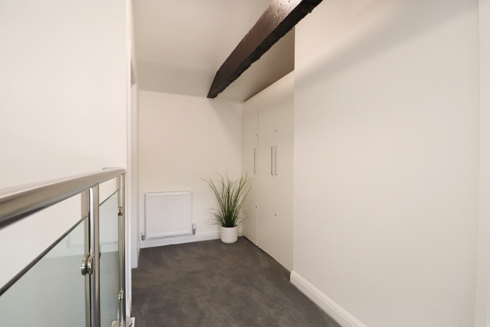 Room Upper Town Street in Leeds