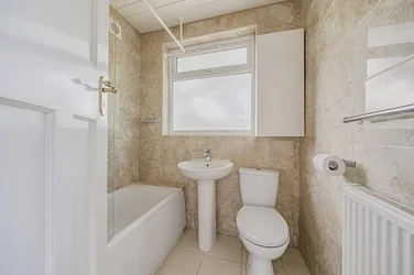 Flat Marlborough Close in Greater London